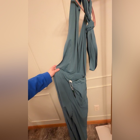 Halara Jumpsuit XS NWT Breezeful Backless Crisscross Tie Back-Versatile MSRP $55 - Picture 4 of 7
